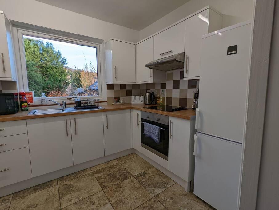 Two Bedroom Flat In Bridge Of Allan, Stirling Exterior foto